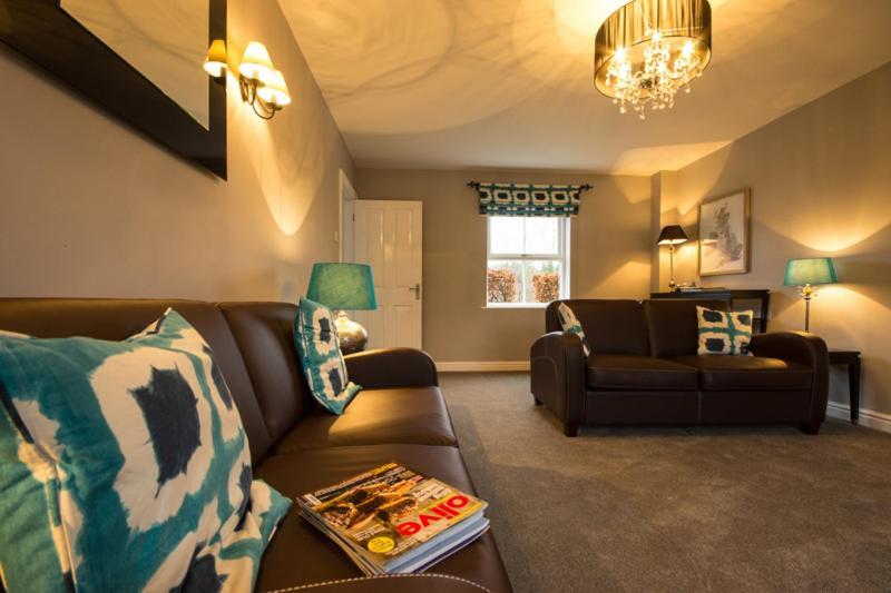 Haddon Cottage - Darwin Lake Holiday Village Матлок Екстериор снимка